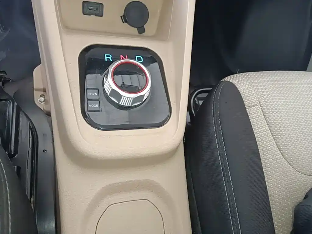 Changan Crossstar V5 EV 2025 — фото 10