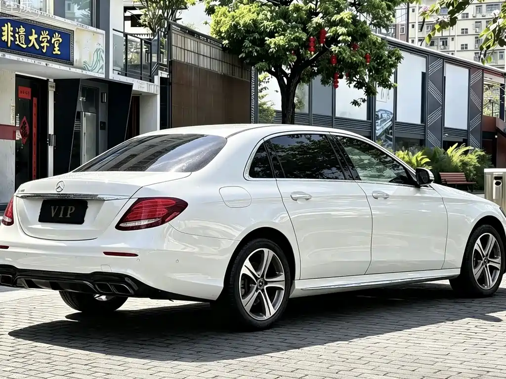 Mercedes-Benz E-Class 2019 — фото 7