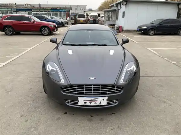 Aston Martin Rapide 2010