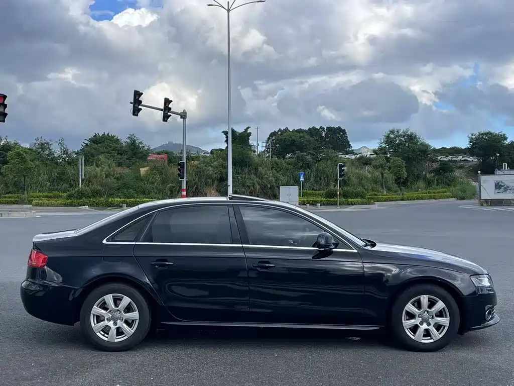 Audi A4L 2012