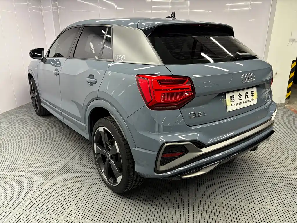Audi Q2L 2023 — фото 16