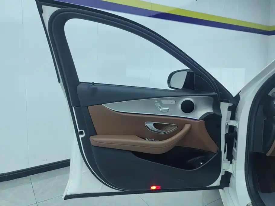 Mercedes-Benz E-Class 2017