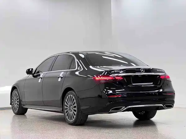 Mercedes-Benz E-Class 2023