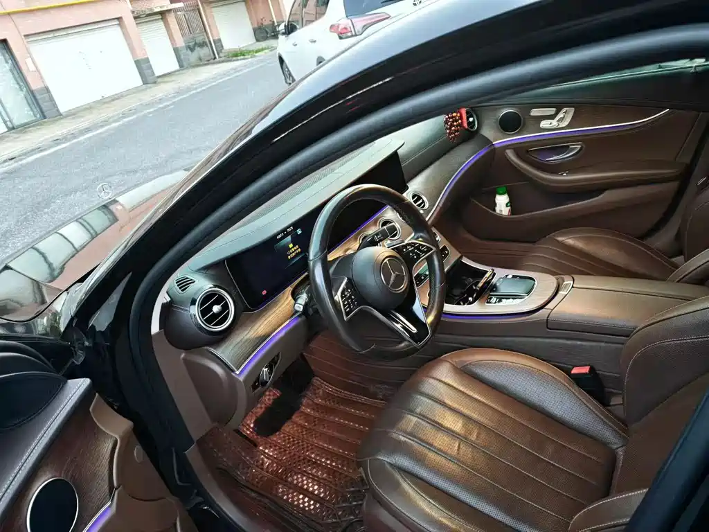 Mercedes-Benz E-Class 2021 — фото 4