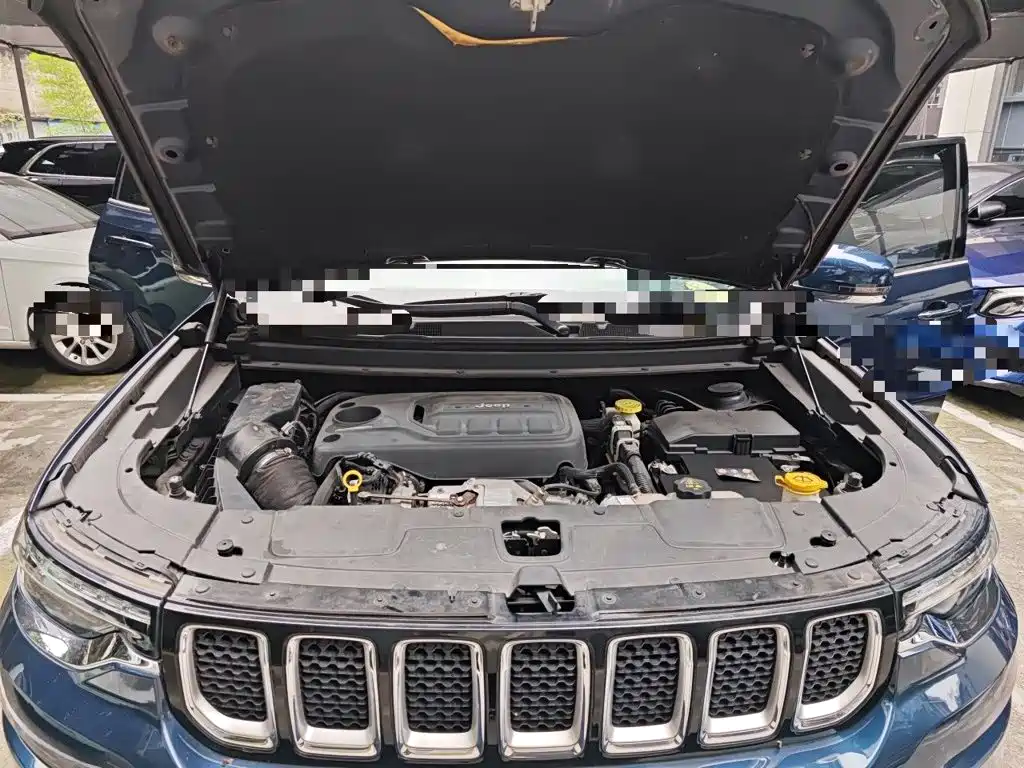 Jeep Grand Commander 2018 — фото 11
