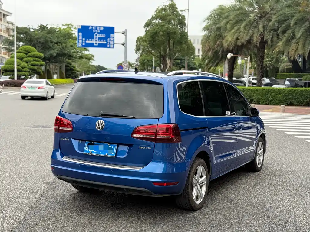 Volkswagen Sharan 2019 — фото 7