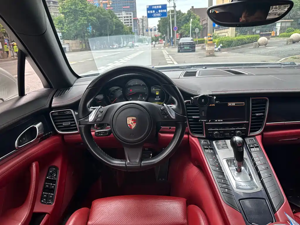 Porsche Panamera 2016 — фото 24