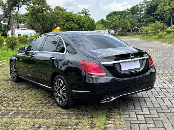 Mercedes-Benz C-Class 2016