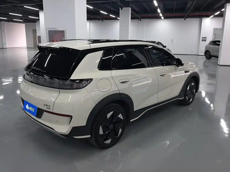 BYD Sealion 05 EV 2025 — фото 3
