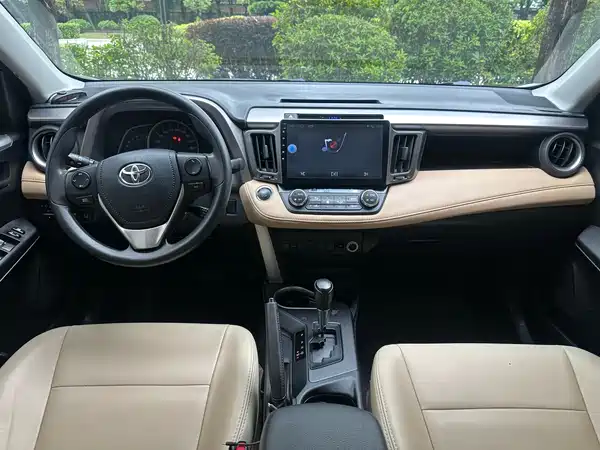 Toyota RAV4 2016