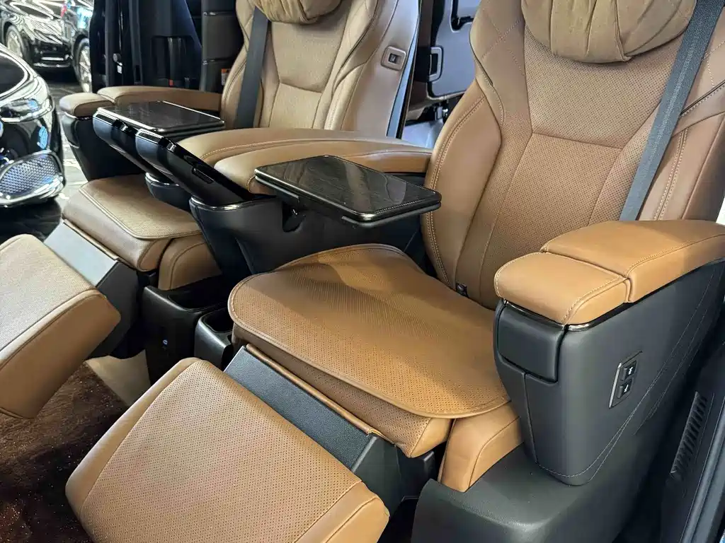 Toyota Vellfire 2024 — фото 12