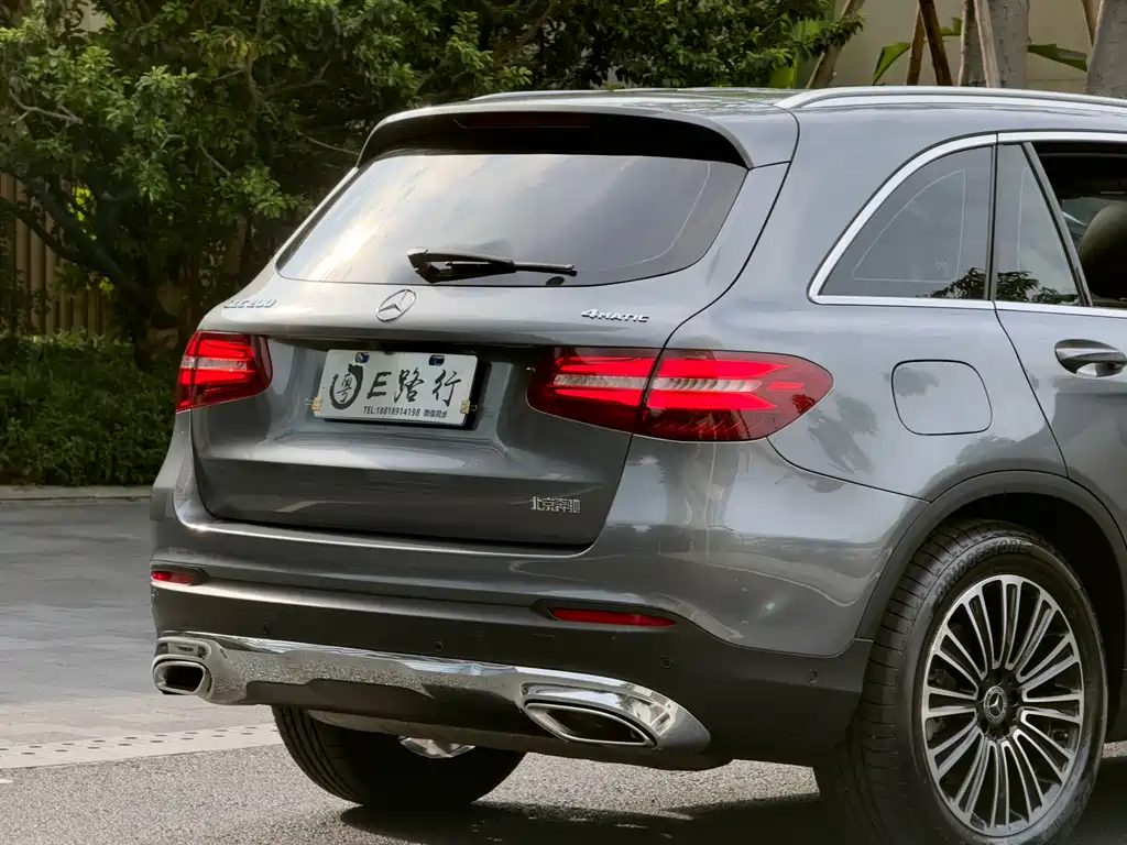 Mercedes-Benz GLC 2018 — фото 25