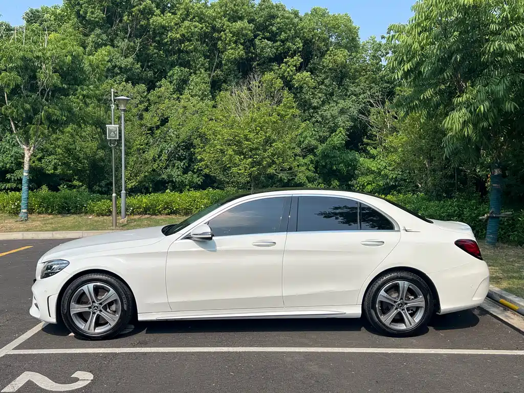 Mercedes-Benz C-Class 2021 — фото 4
