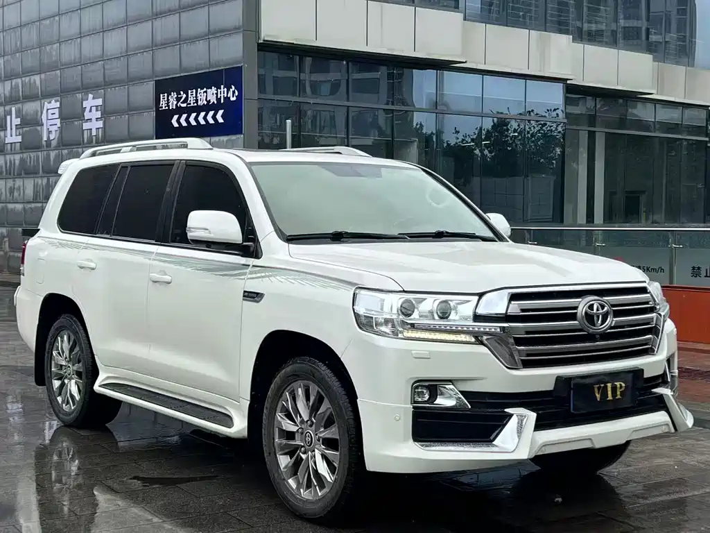 Toyota Land Cruiser 2020 — фото 3