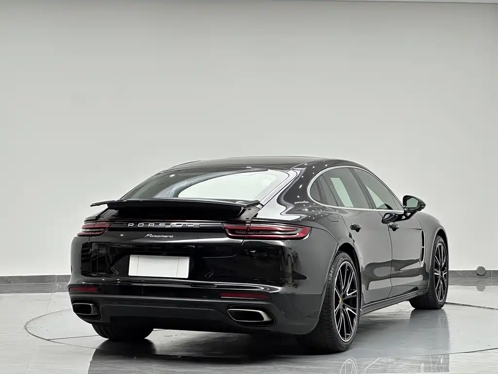 Porsche Panamera 2018