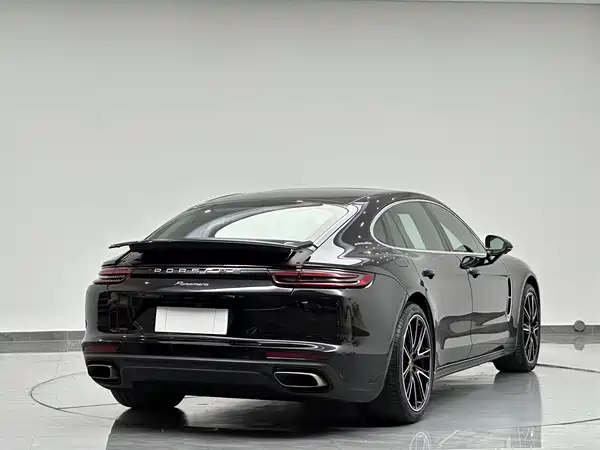 Porsche Panamera 2018