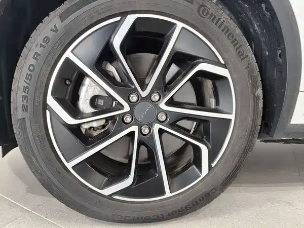 Lynk & Co 01 EM-P 2023