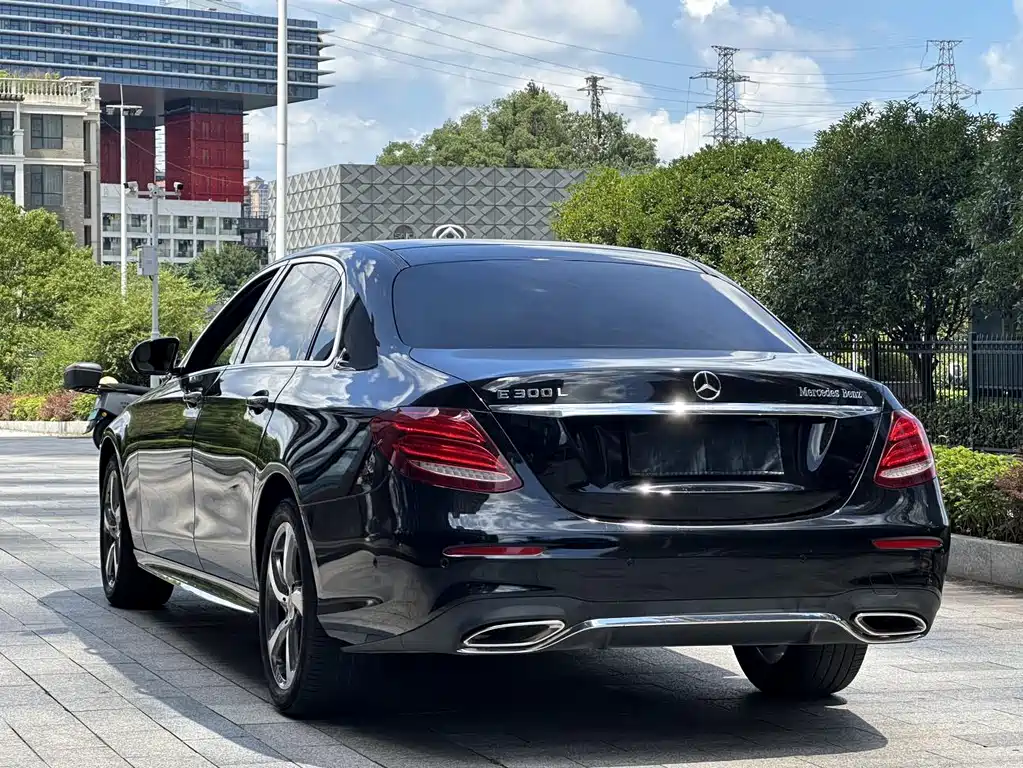 Mercedes-Benz E-Class 2019 — фото 7