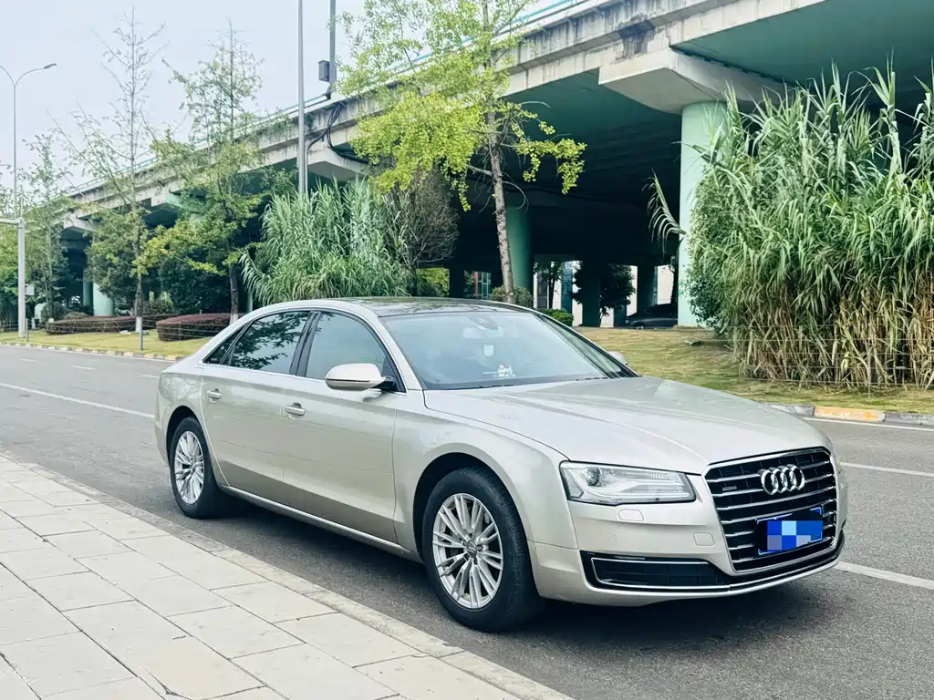 Audi A8 2014