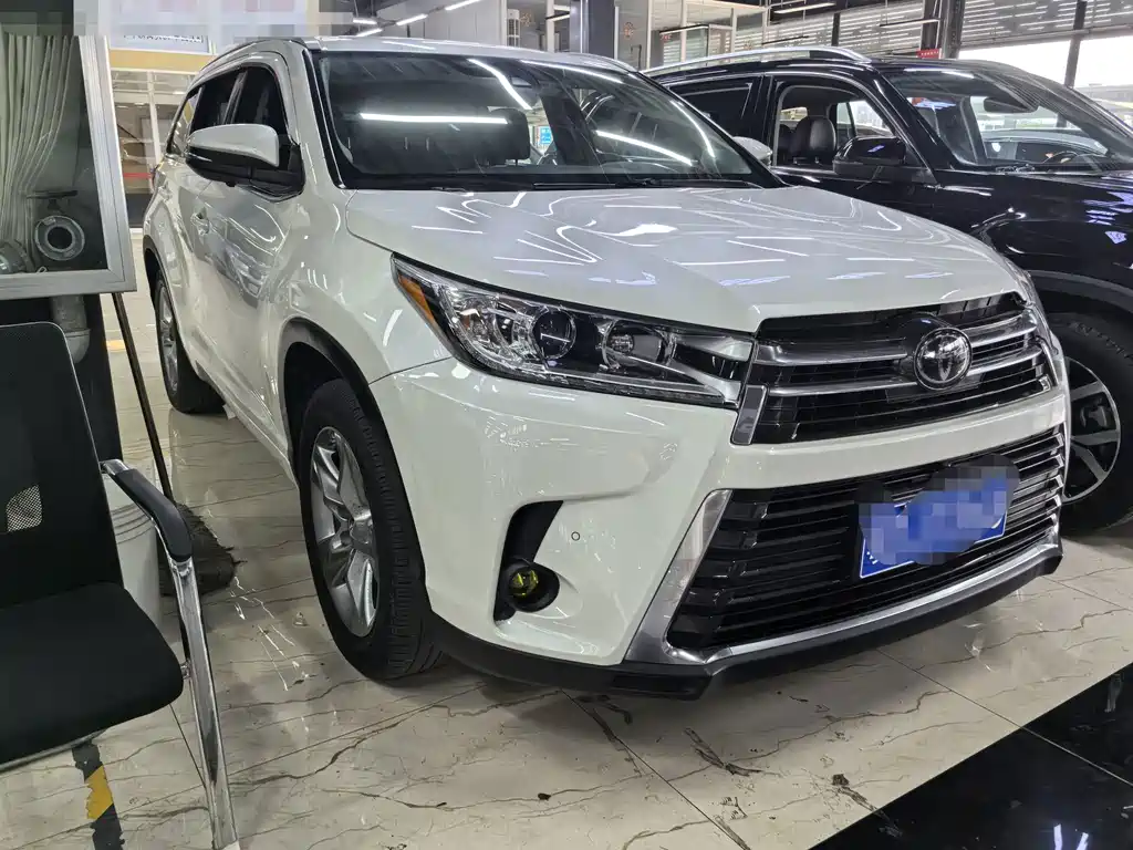 Toyota Highlander 2019 — фото 3