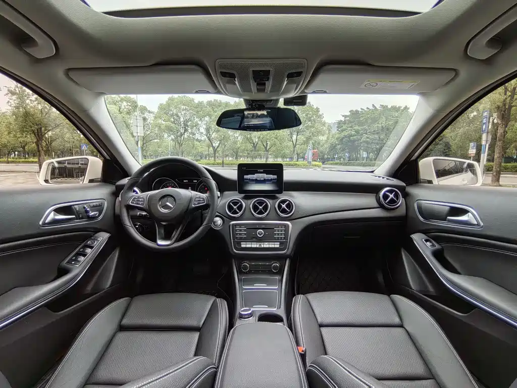 Mercedes-Benz GLA 2018 — фото 23