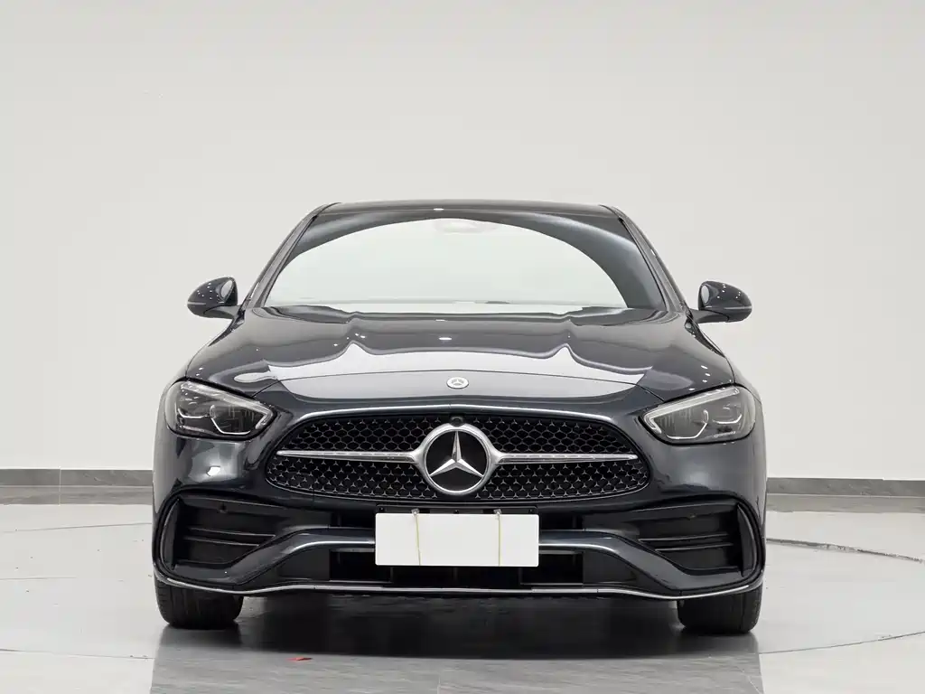 Mercedes-Benz C-Class 2024
