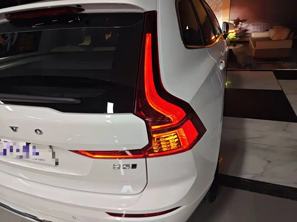 Volvo XC60 2025 — фото 24
