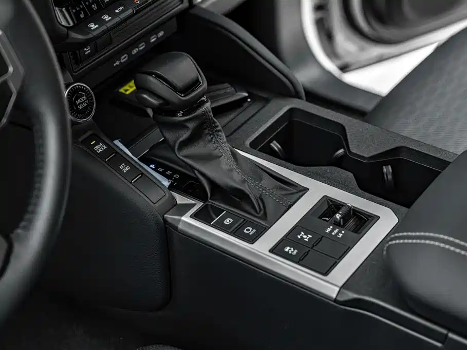 Toyota Prado 2025 — фото 19