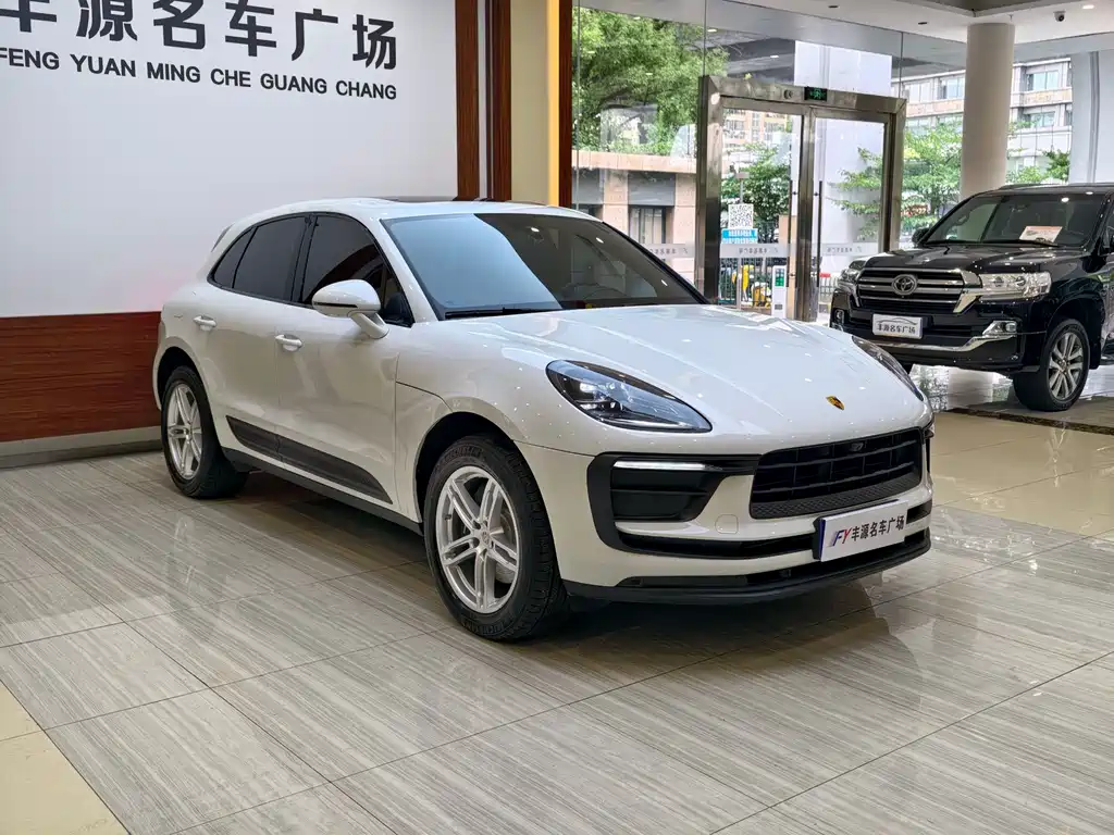 Porsche Macan 2023 — фото 3