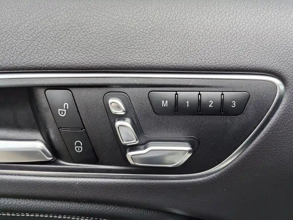 Mercedes-Benz GLA 2018 — фото 19