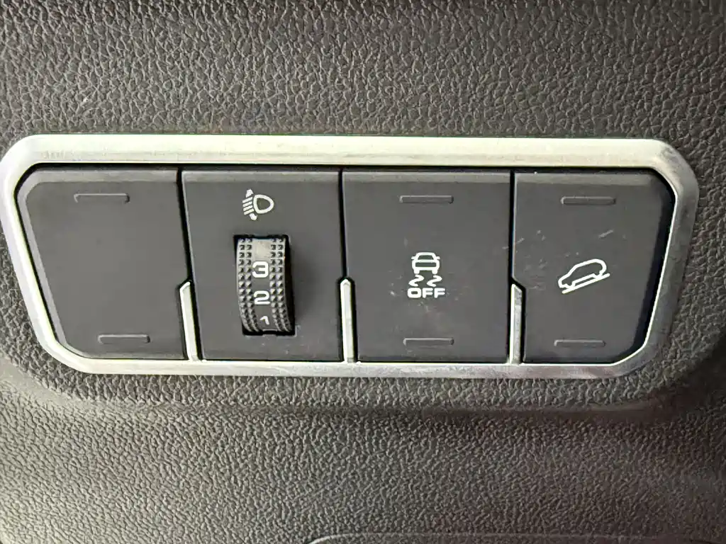 Haval M6 2022 — фото 10