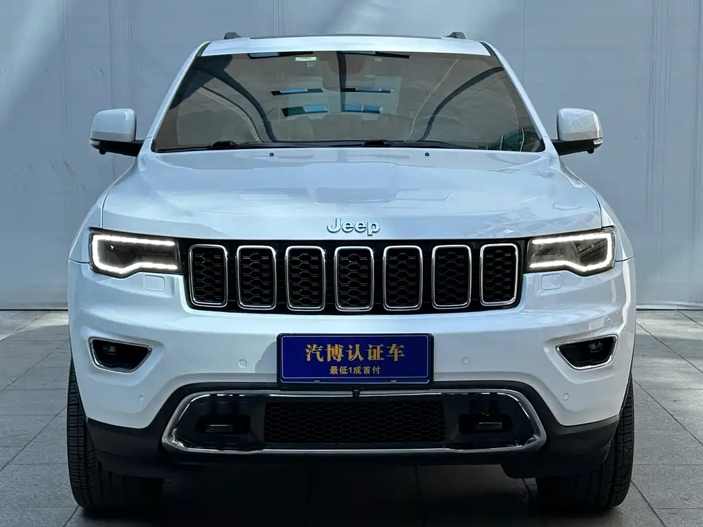 Jeep Grand Cherokee 2019 — фото 15