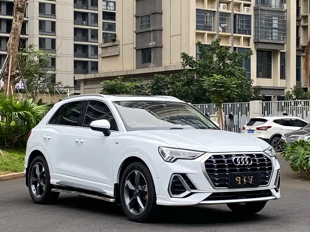Audi Q3 2021 — фото 3
