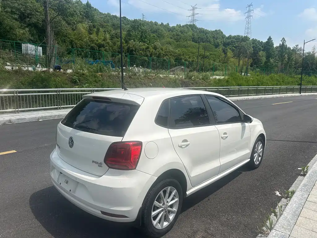Volkswagen Polo 2016