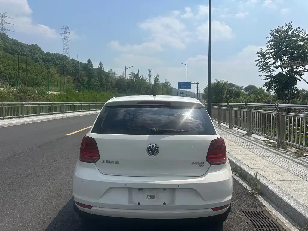 Volkswagen Polo 2016