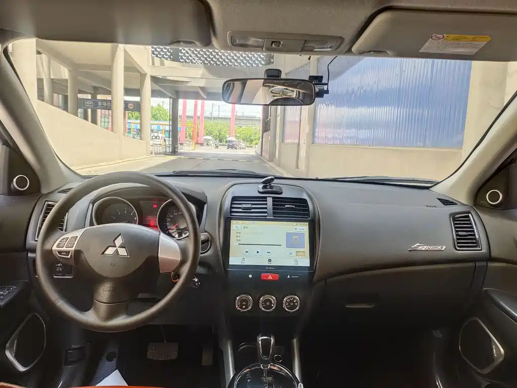 Mitsubishi ASX 2015