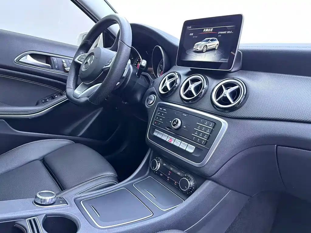 Mercedes-Benz GLA 2019 — фото 12