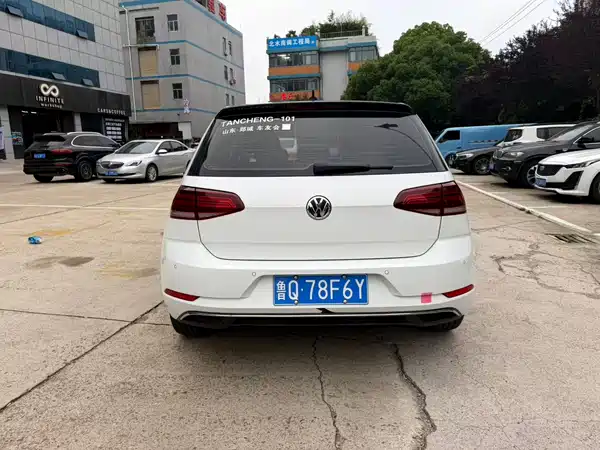 Volkswagen Golf 2020