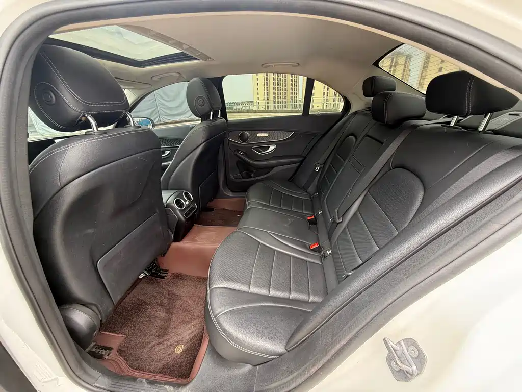 Mercedes-Benz C-Class 2019 — фото 7