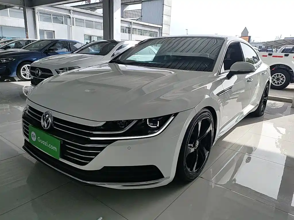 Volkswagen CC 2019 — фото 1