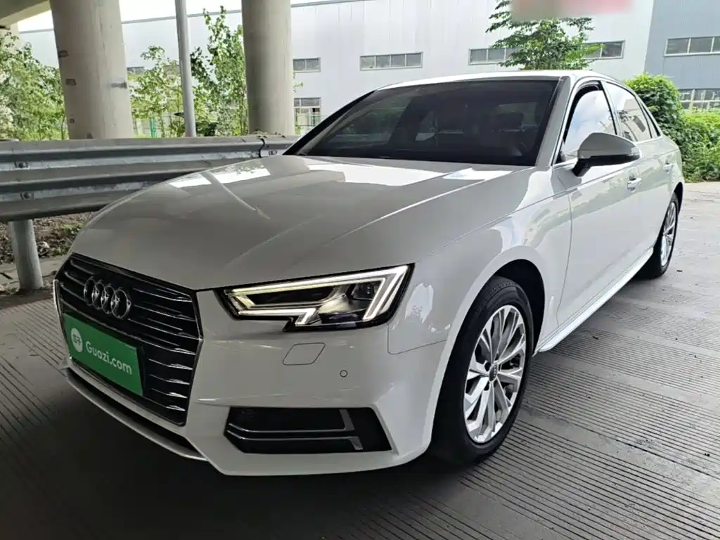 Audi A4L 2019