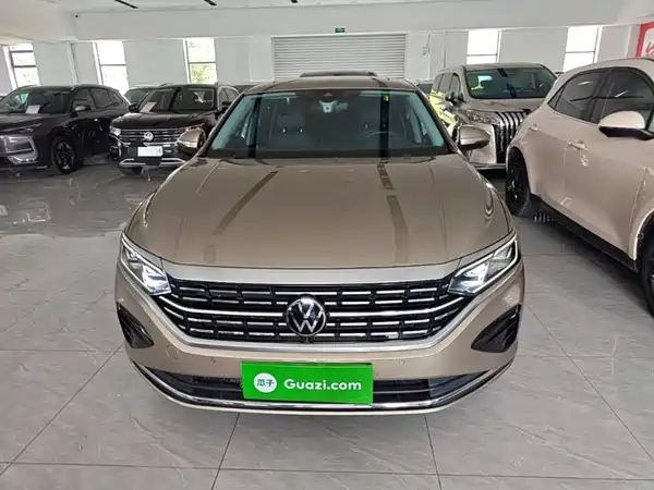 Volkswagen Passat 2022