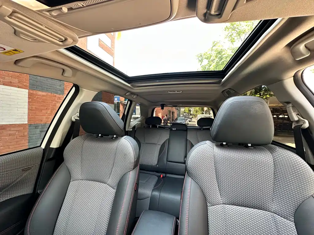 Subaru Forester 2020 — фото 8