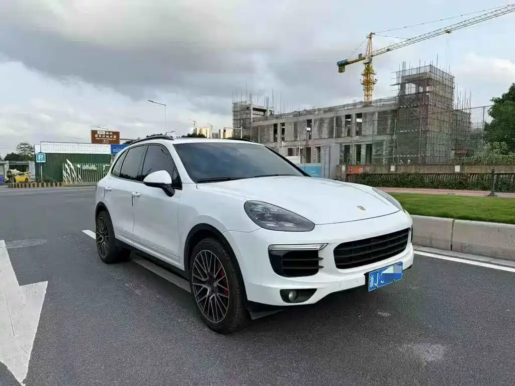 Porsche Cayenne 2017 — фото 2