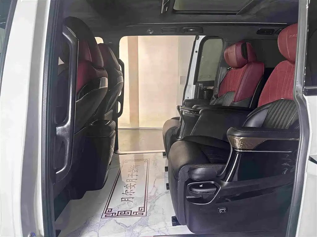 GAC Motor Trumpchi M8 2023 — фото 18