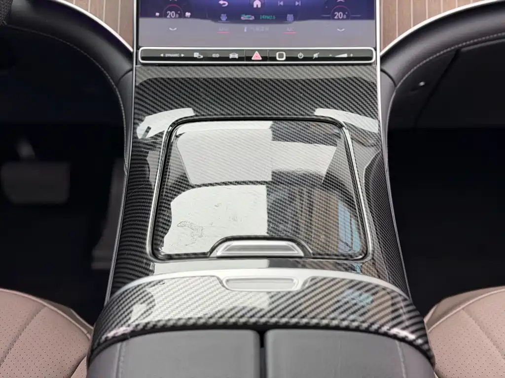 Mercedes-Benz EQE SUV 2023 — фото 15