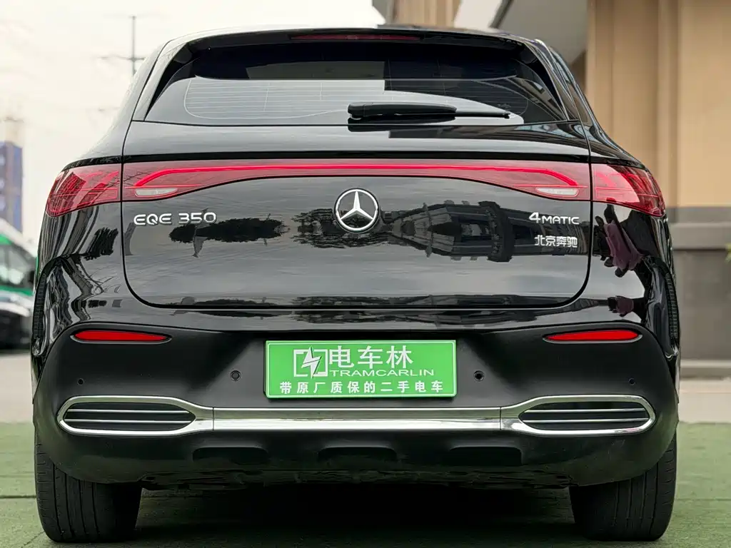 Mercedes-Benz EQE SUV 2023 — фото 20
