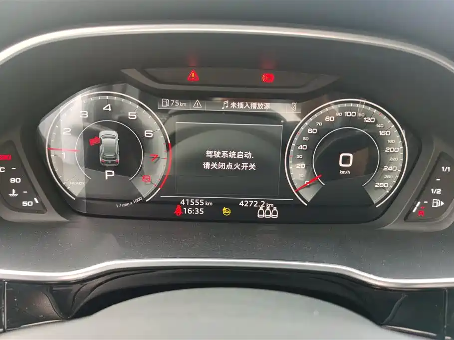 Audi Q3 2022 — фото 14