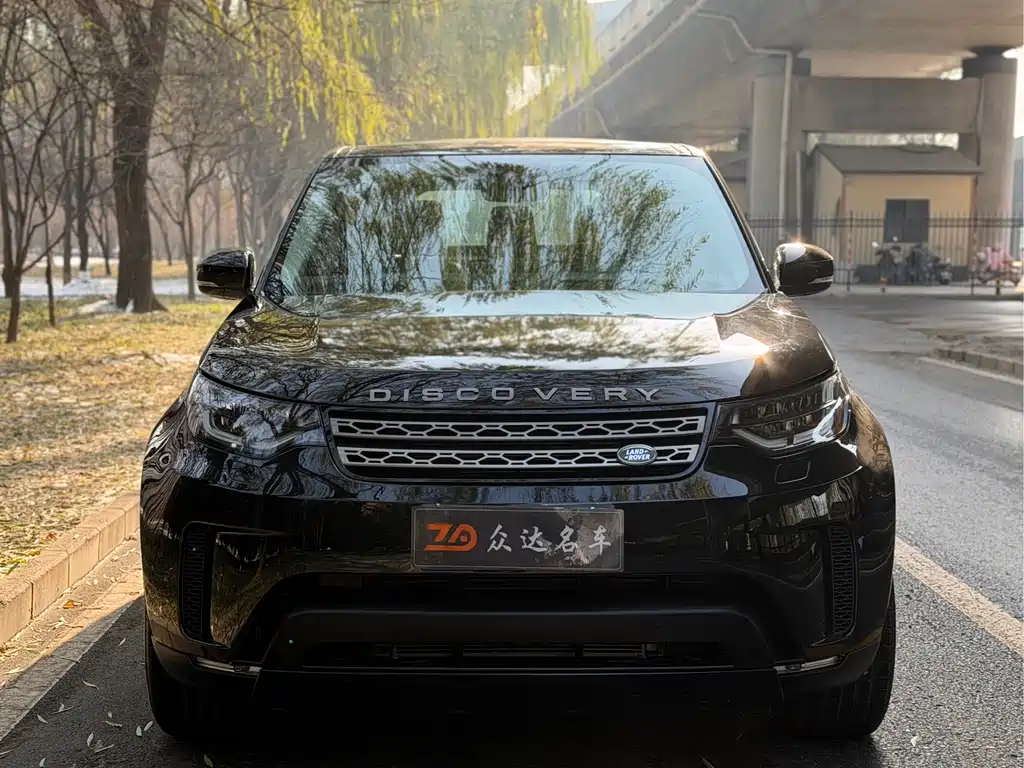 Land Rover Discovery 2018 — фото 2
