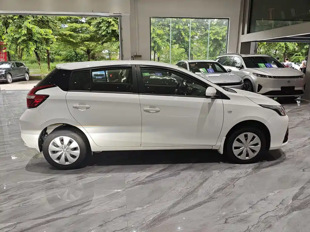 Toyota Yaris L 2019